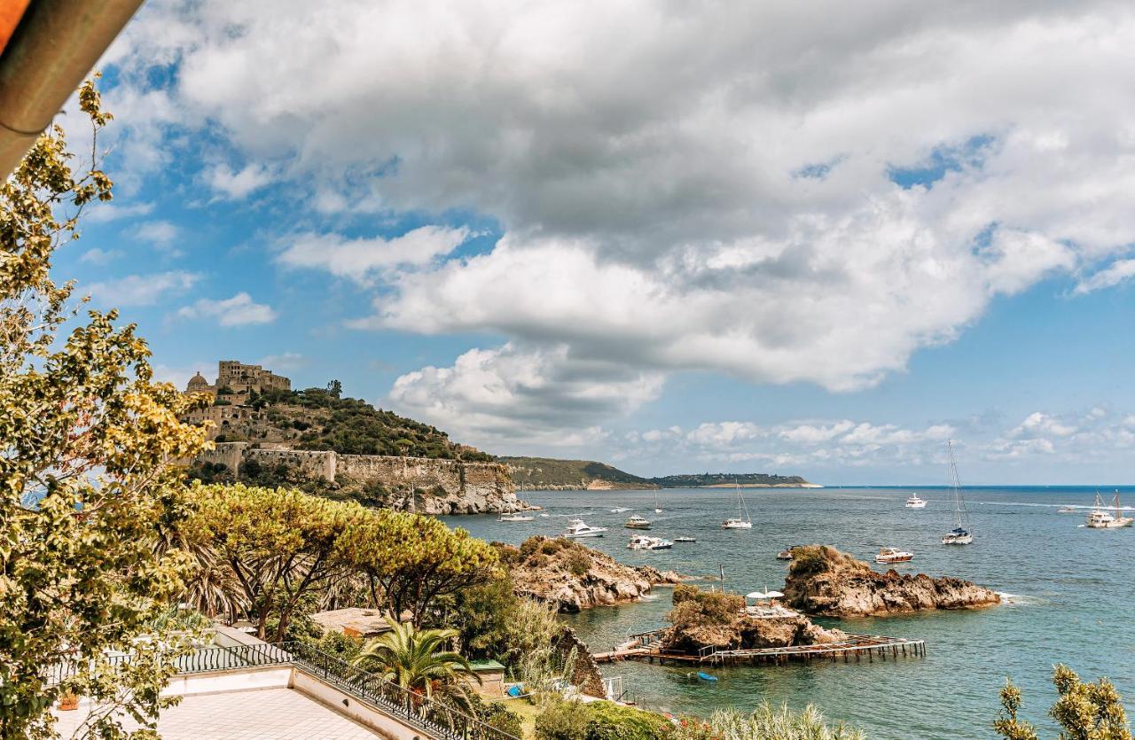 Strand Hotel Delfini Ischia Exterior foto