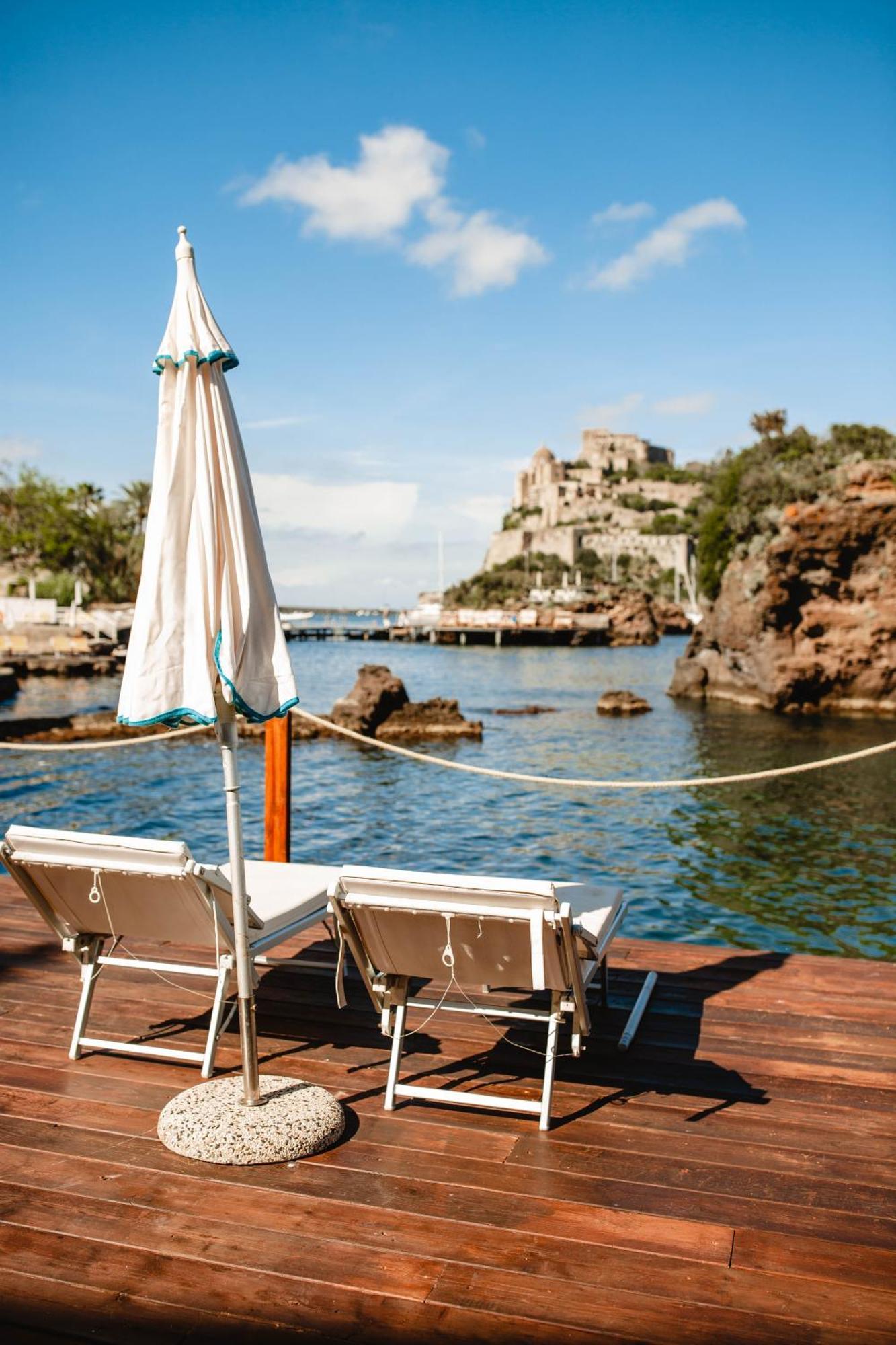 Strand Hotel Delfini Ischia Exterior foto