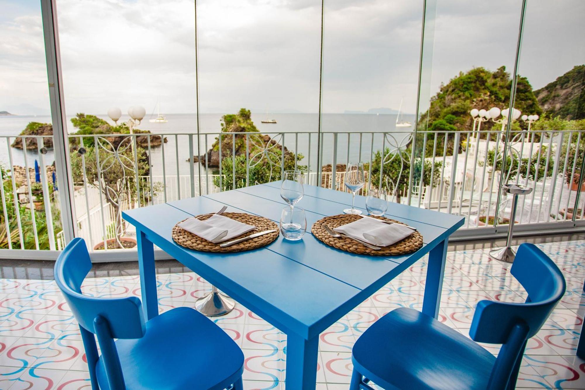 Strand Hotel Delfini Ischia Exterior foto